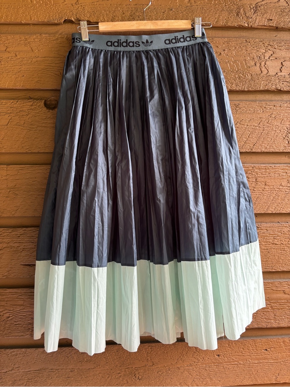 Adidas Originals Pleated Midi Skirt in Blue/Green